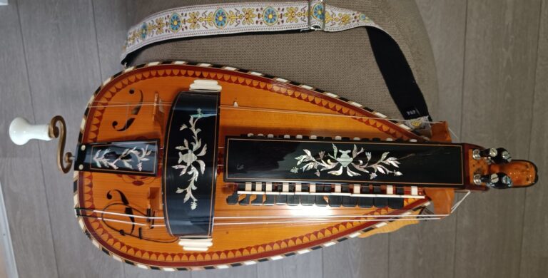 Draailier door Bernard Kerboeuf